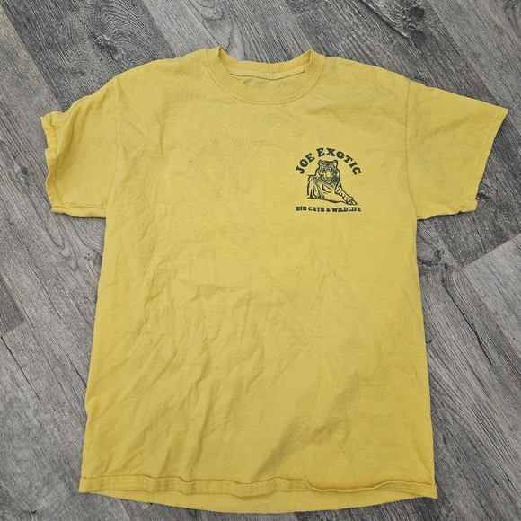 Tiger King Joe Exotic Big Cats & Wildlife Yellow Graphic T-Shirt M - Picture 2 of 3